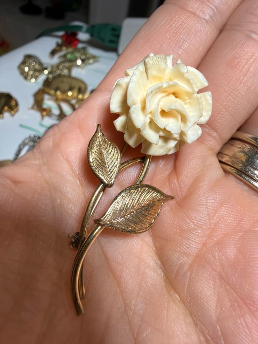 Vintage Tru-Kay TK 12K Gold Filled Carved Ivory Rose Flower Brooch Pin 1.75”
